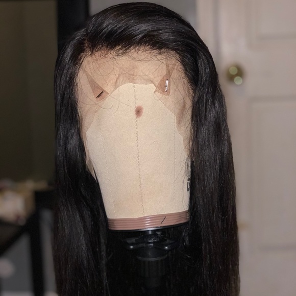 Frontal Wig - Picture 1 of 5